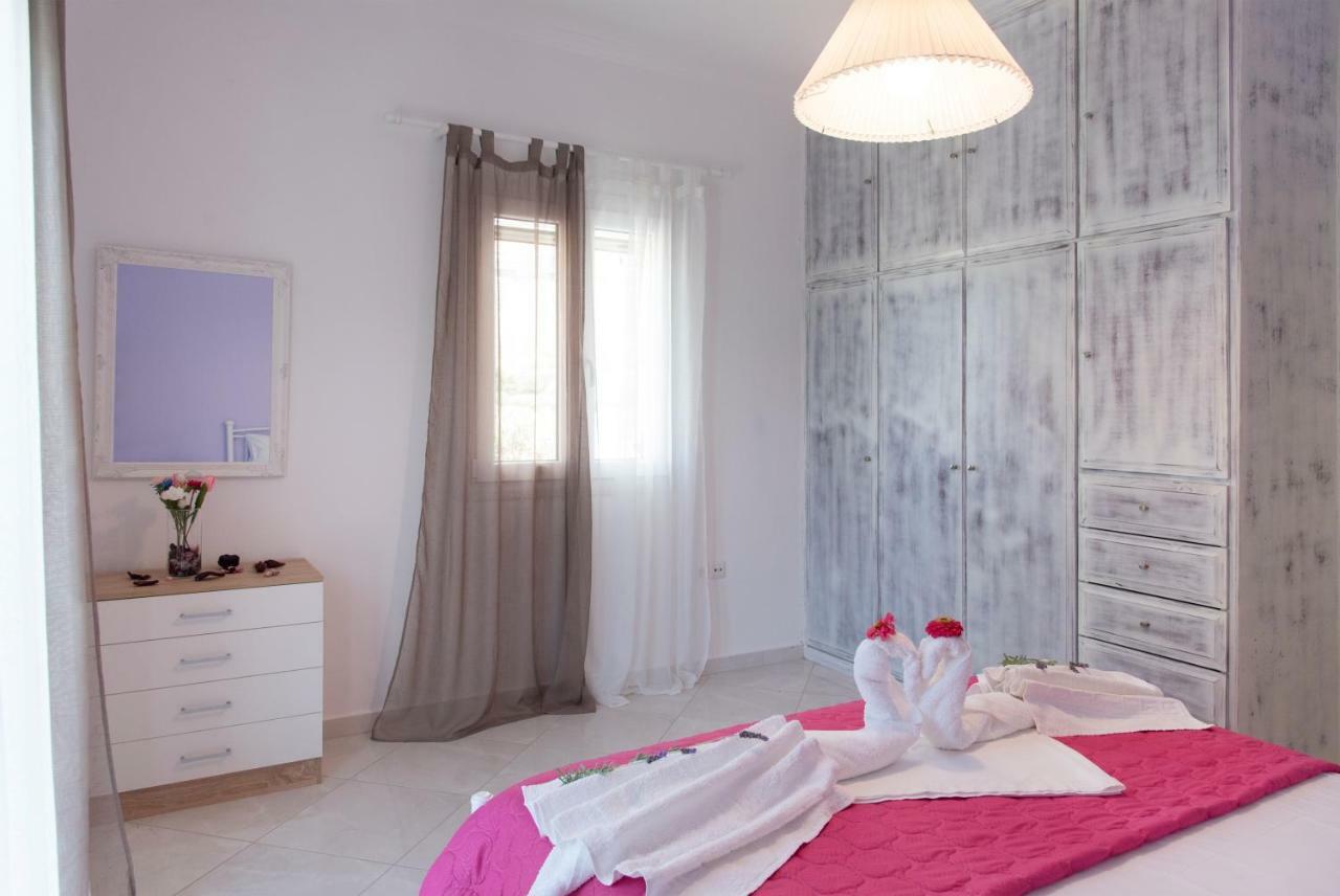 Villa Tonia Parasporos Ngoại thất bức ảnh