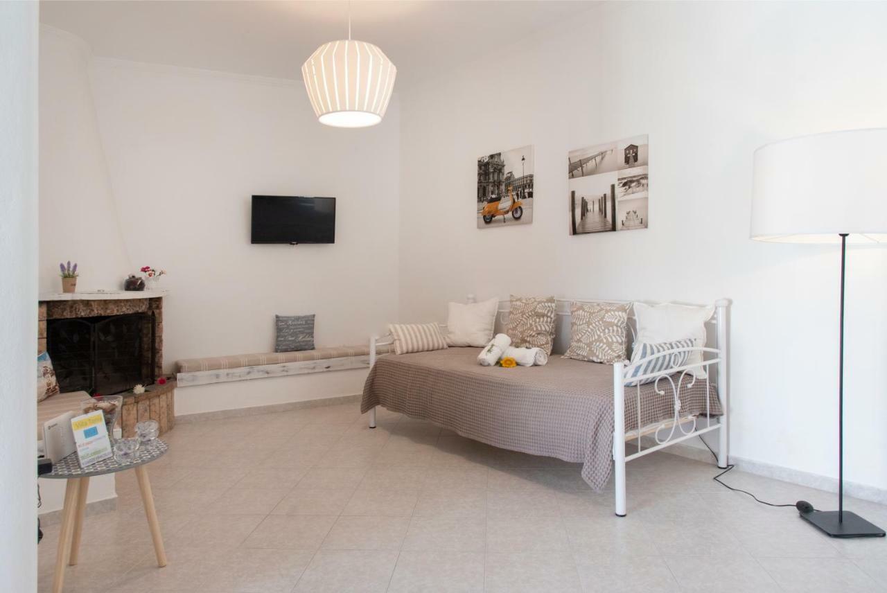 Villa Tonia Parasporos Ngoại thất bức ảnh